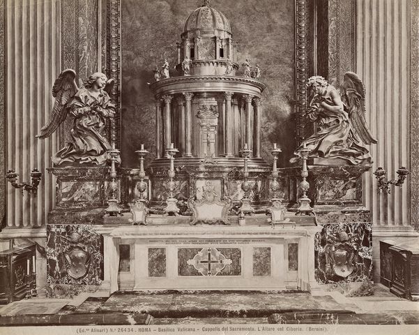 Alinari, Fratelli — Roma - Basilica Vaticana - Cappella del Sacramento. L'Altare col Ciborio. (Bernini) — insieme